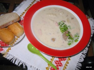 Суп из говяжьей печени и колбасы