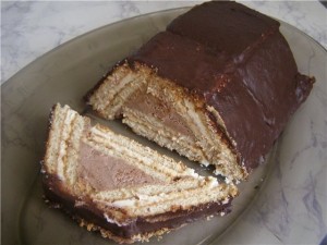 Торт творожный домик шоколадный из печенья
